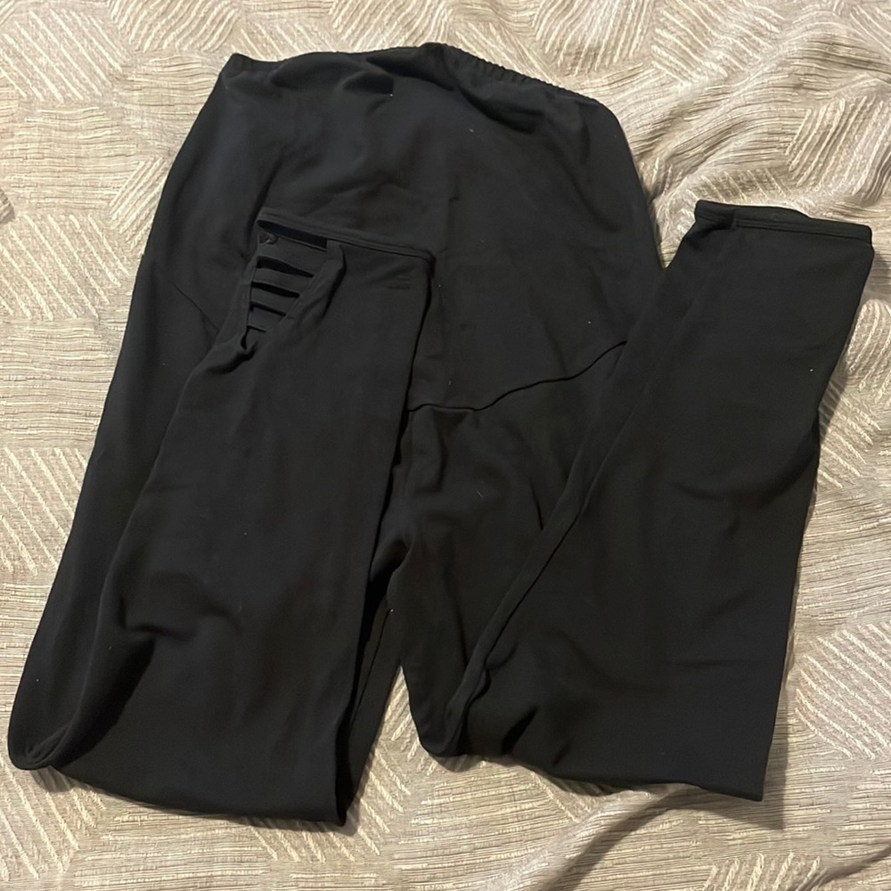3/$15 Size S Black Maternity crop legging